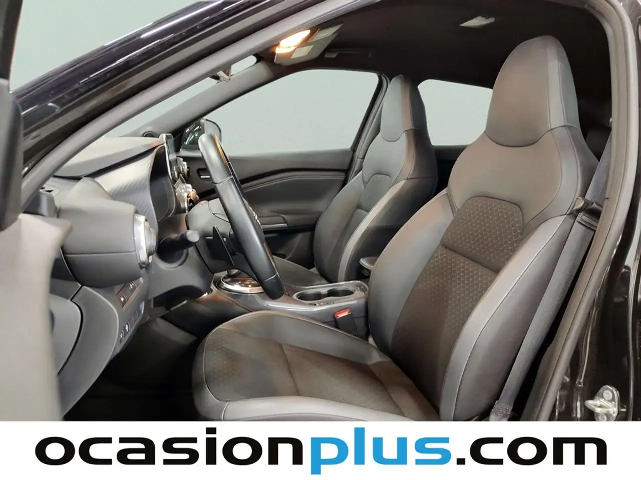 Nissan Juke 1.0 DIG-T Acenta 4x2 DCT 7 84kW — معرض صور السيارة 10