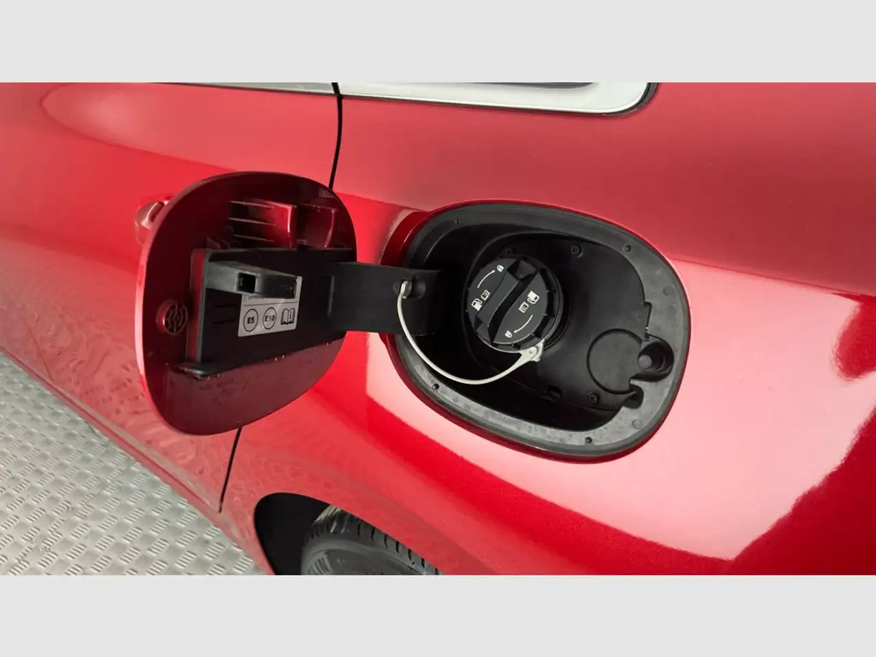 Kia Ceed / cee'd 1.0 T-GDI Drive 100 — معرض صور السيارة 17
