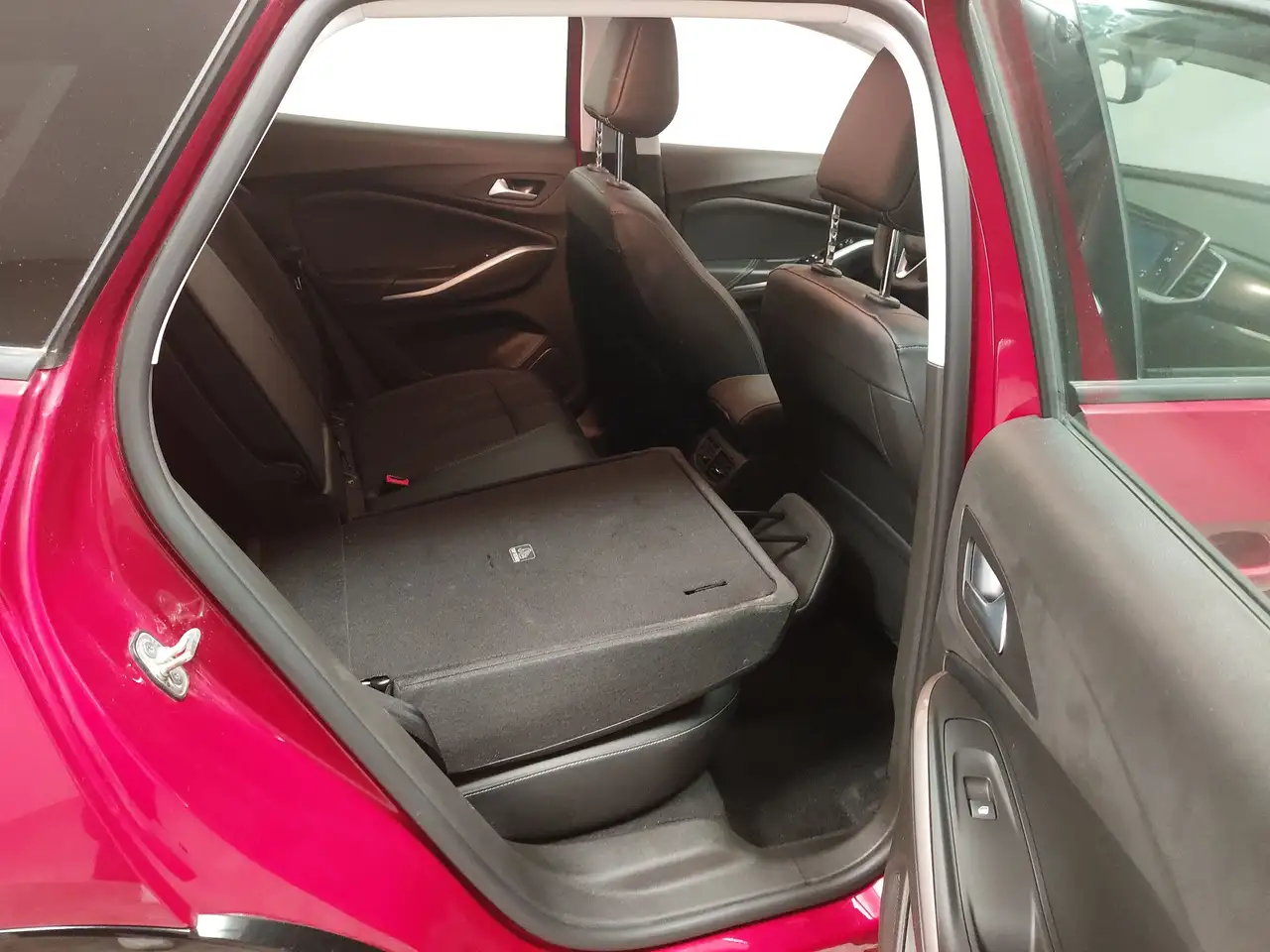Opel Grandland 1.2 Turbo GS Line T-Leder Navi LED — Vehicle gallery 11