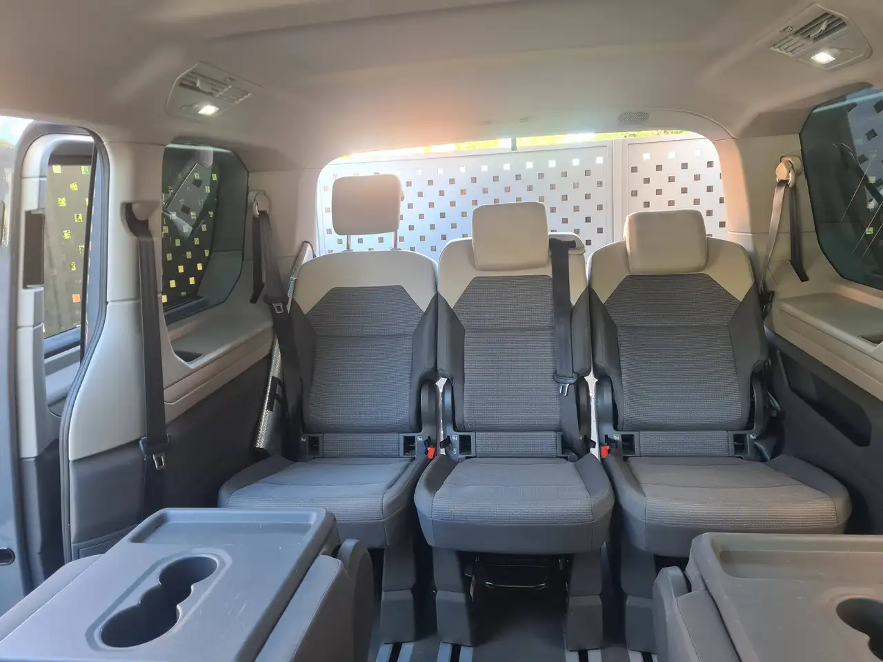 Volkswagen T4 Multivan 1.4 eHybrid Combinado: 160KW (218CV) DSG 6 Velocidades 10,4 KWh — Galería del vehículo 2