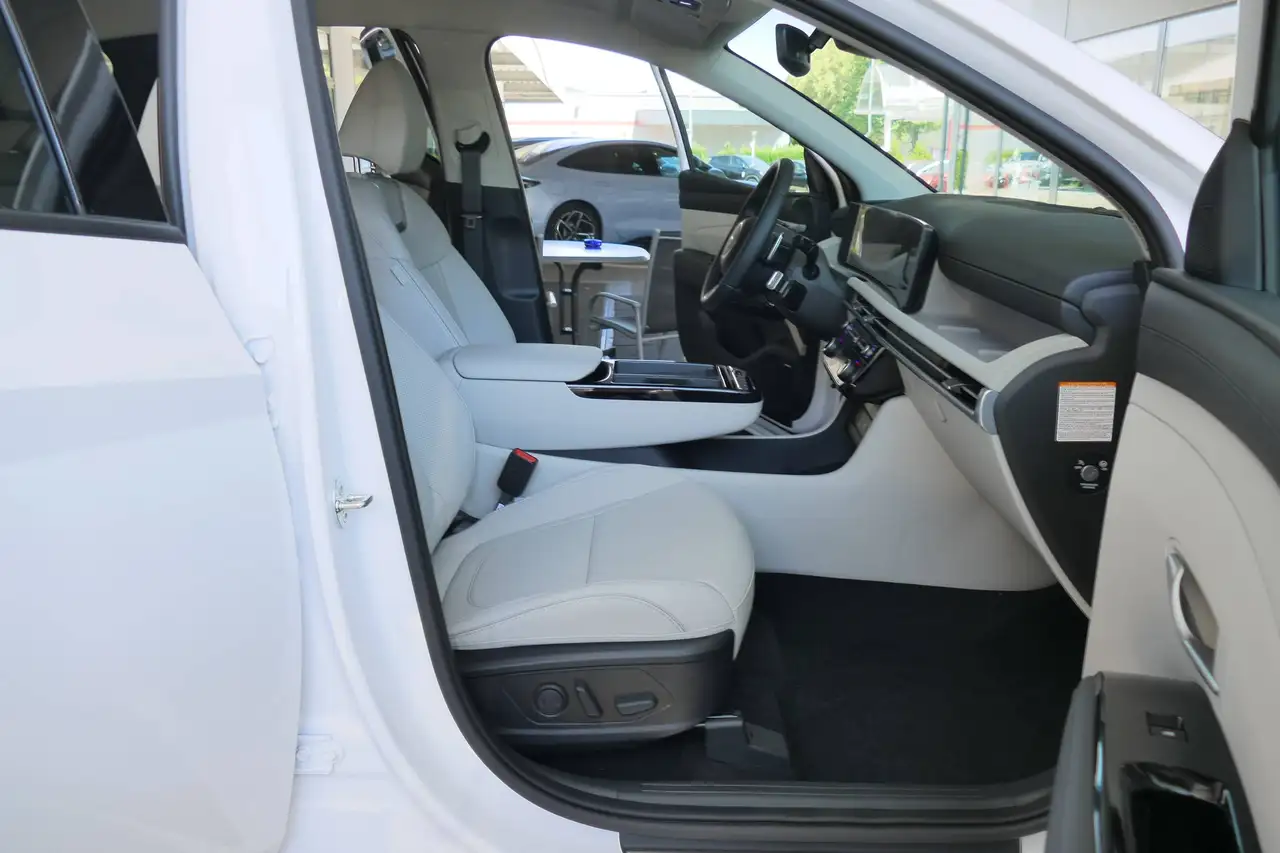 Hyundai TUCSON 1.6 T-GDi PHEV 4WD Prime*AT*ECS*360°Kamera — Galería del vehículo 23