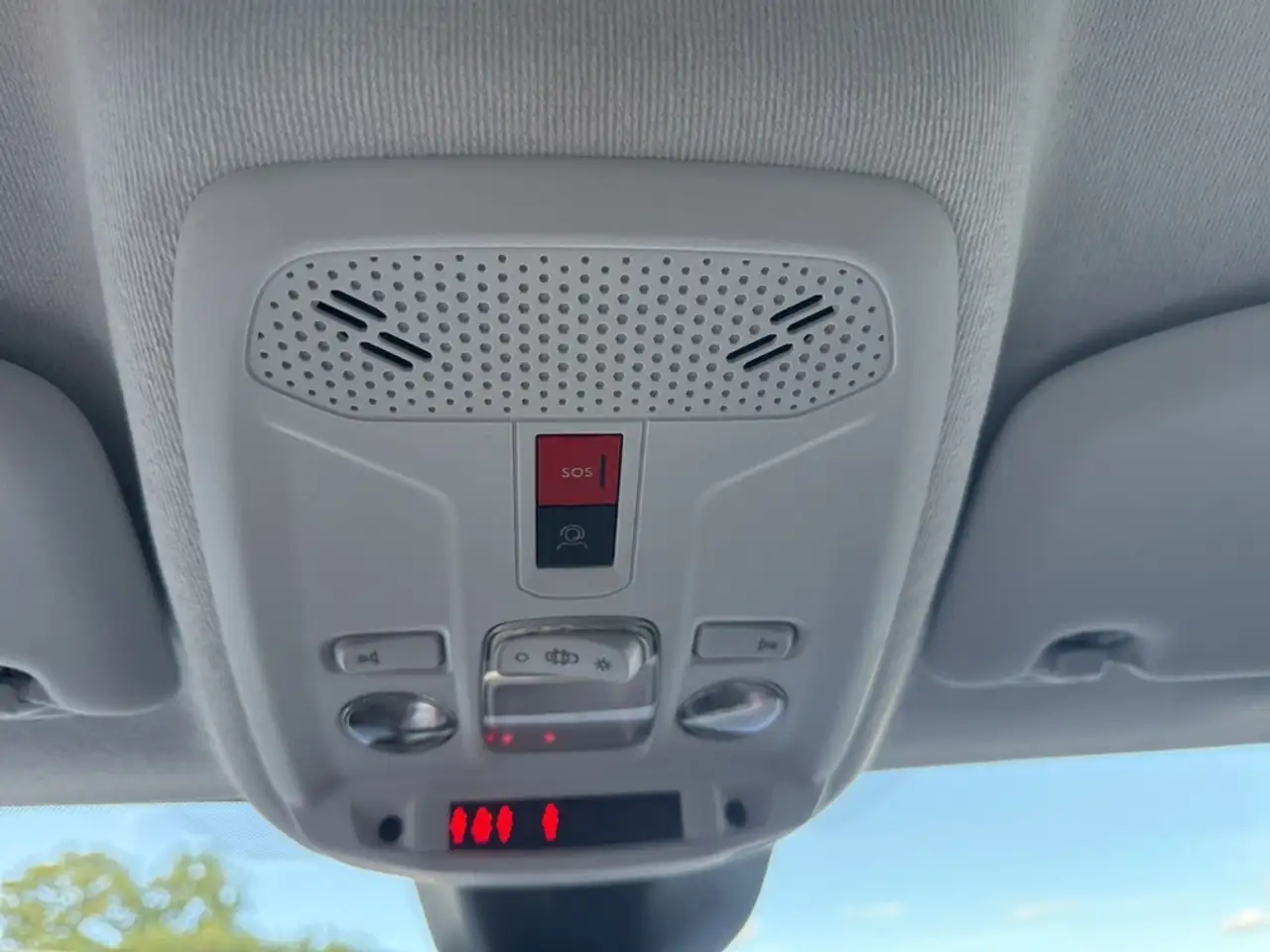 Peugeot 208 Active PT 100*Klima*Carplay*LED* — Galería del vehículo 19