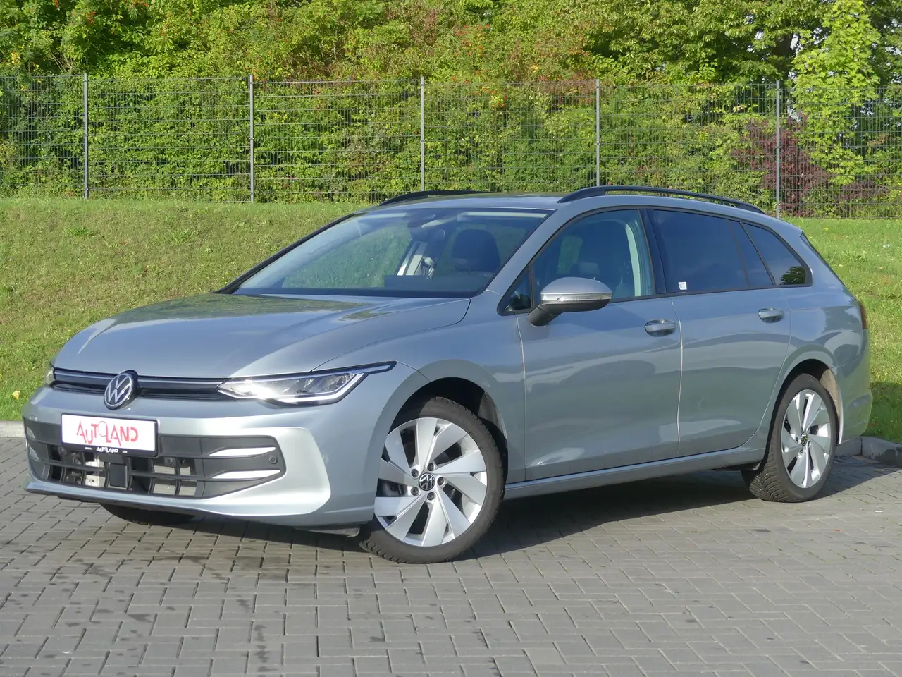 Volkswagen Golf VIII Variant 1.5 LED Allwetter ACC AHK Navi A — Galerie du véhicule 2