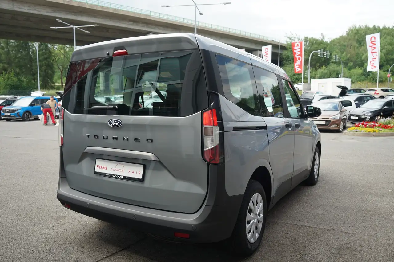 Ford Tourneo Courier 1.0 EB LED Tempomat Sitzheizung — معرض صور السيارة 8