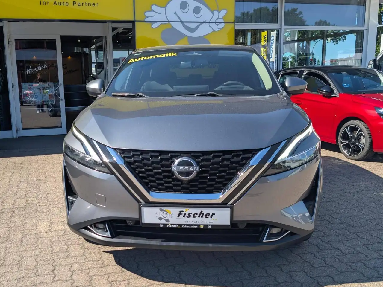 Nissan Qashqai N-Connecta — Vehicle gallery 3