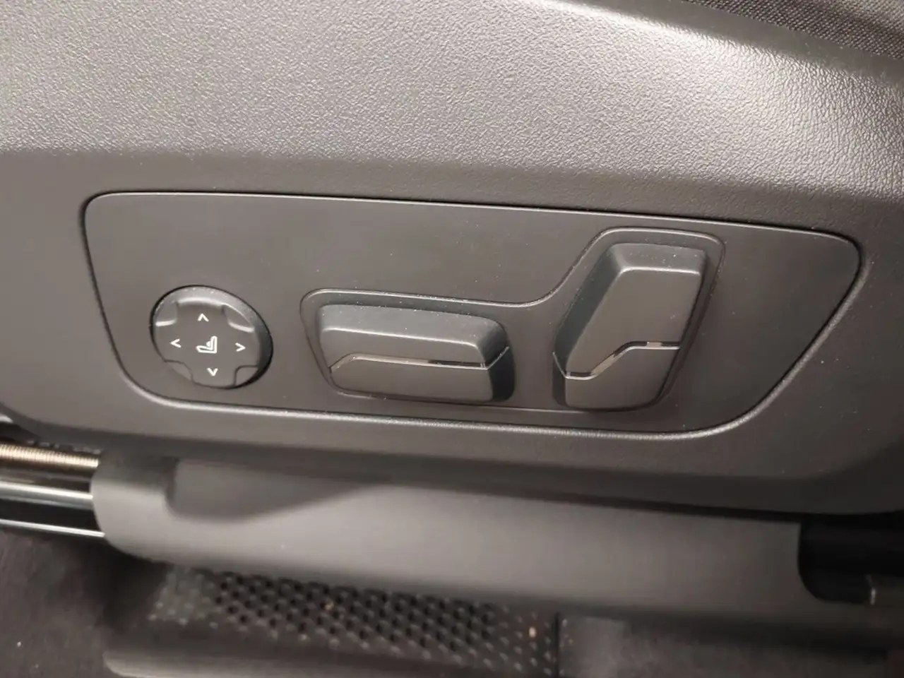 BMW 220 i M Sport HUD Pano 360°Kam AHK — معرض صور السيارة 15