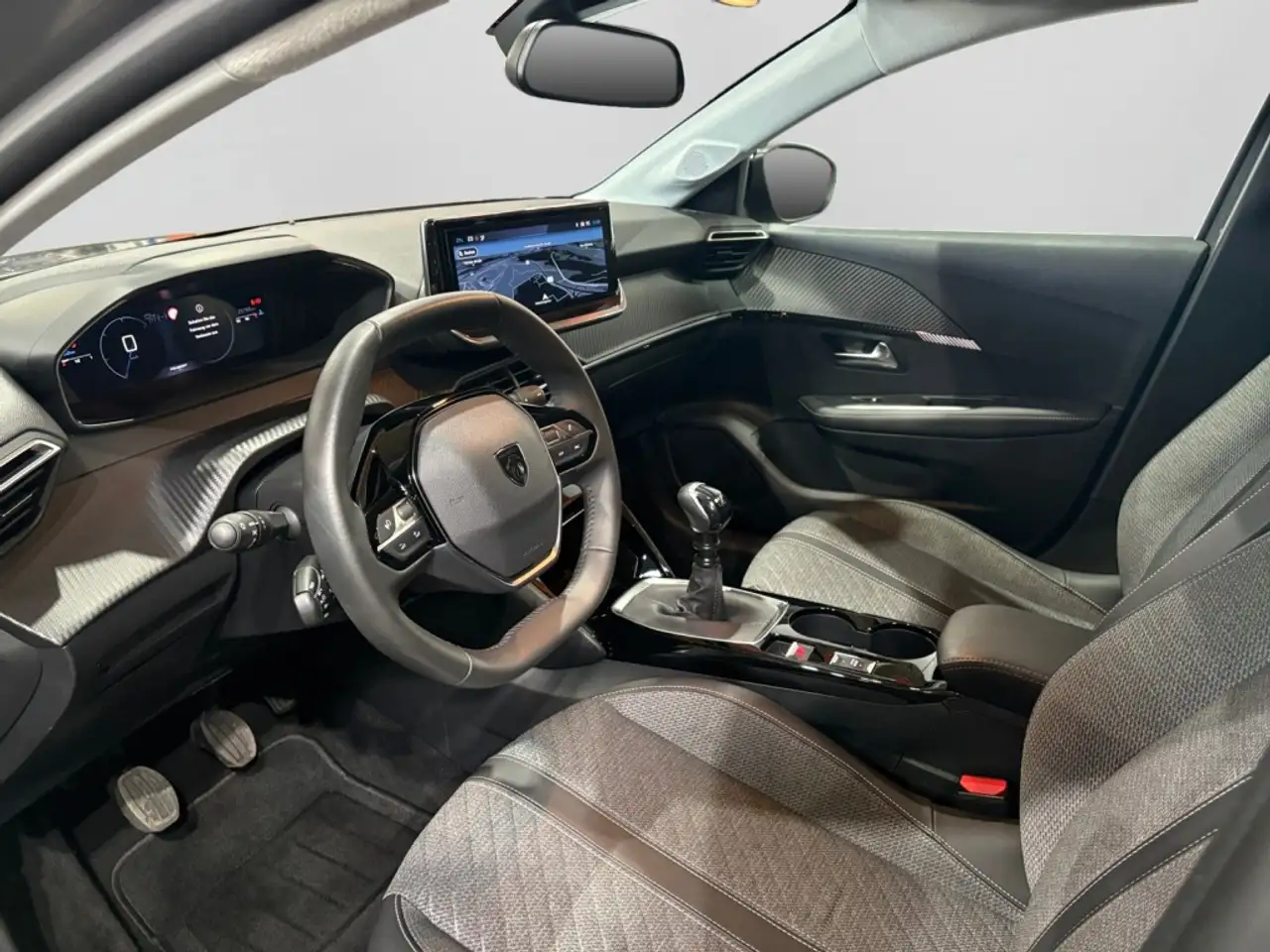 Peugeot 208 1.2 Allure 360°KAM|ACC-DISTR|SHZ|LMF|ESP| — Galerie du véhicule 10