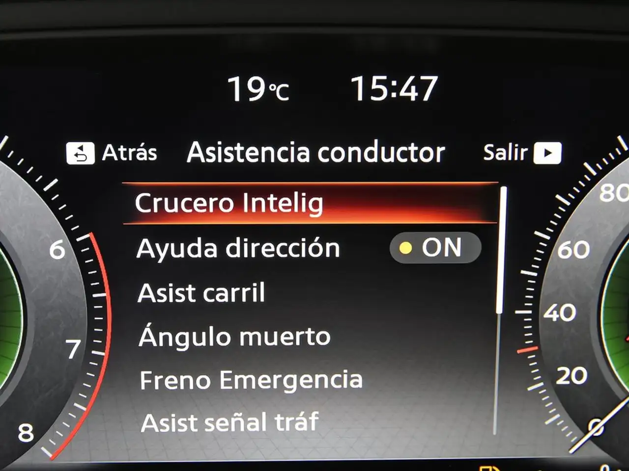 Nissan Qashqai DIG-T 103kW N-Connecta — Vehicle gallery 30
