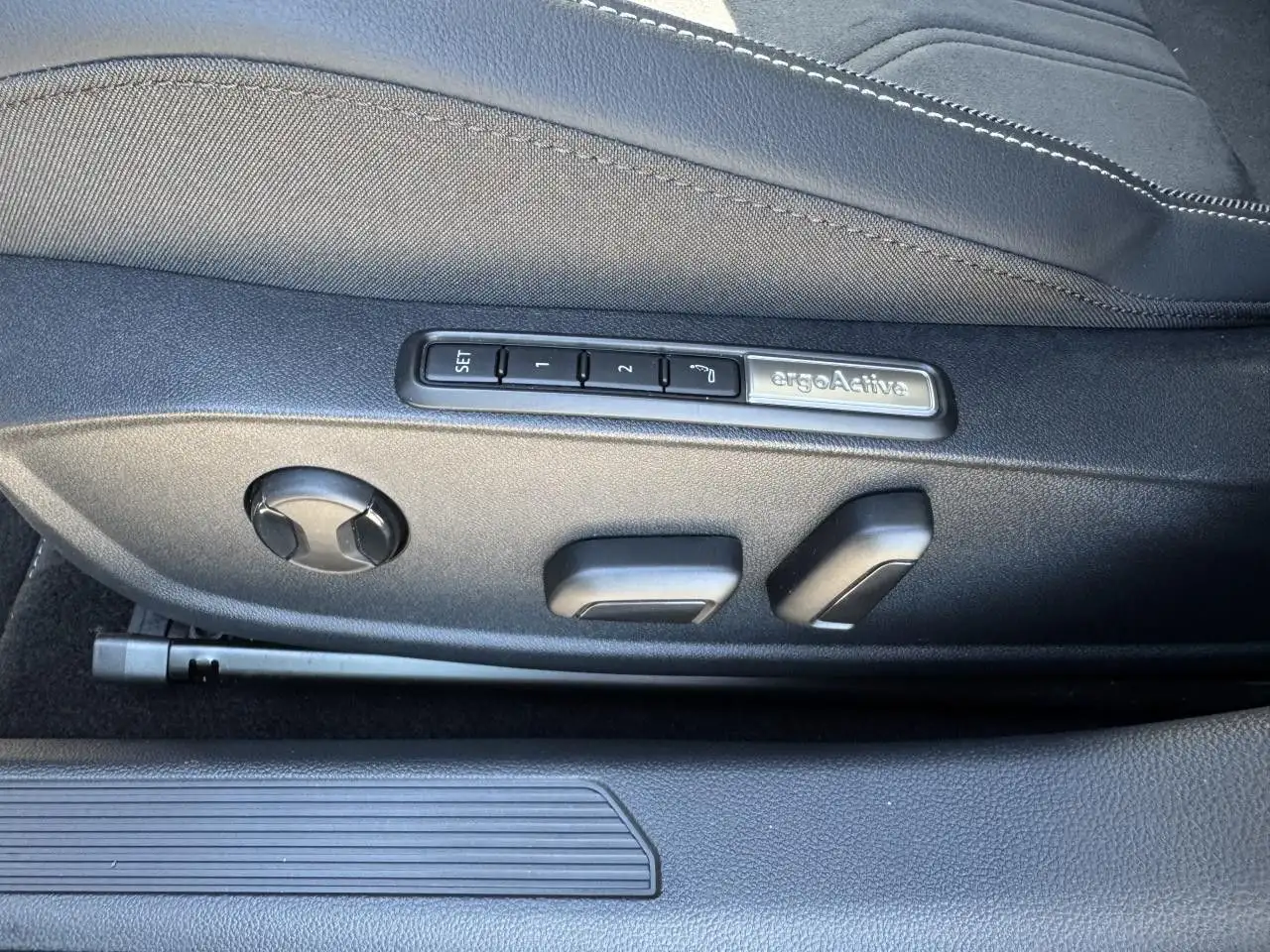 Volkswagen Golf Variant GOLF VIII VARIANT 1.5 eTSI DSG STYLE+AZV+PANO+360+ — معرض صور السيارة 18