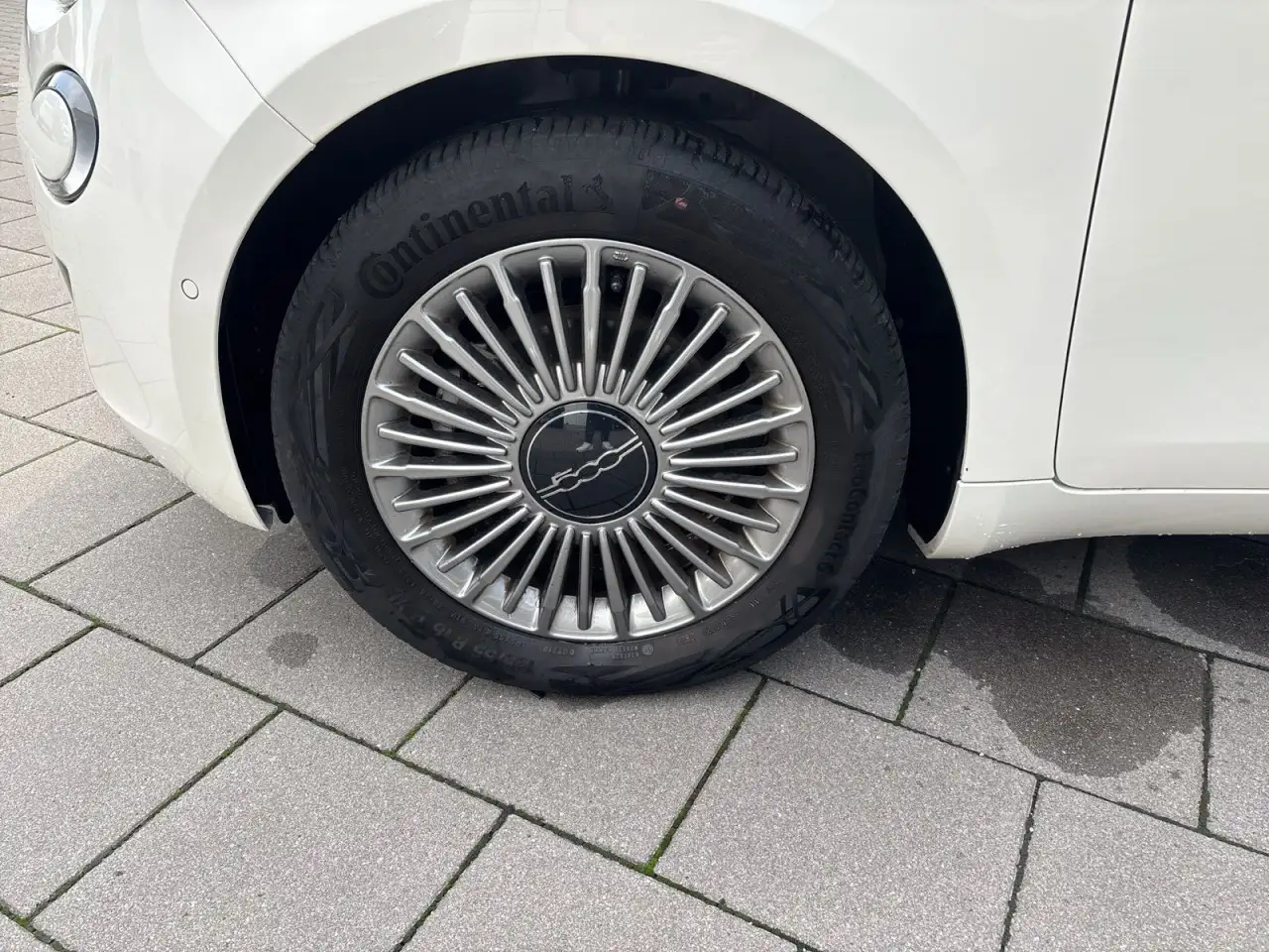 Fiat 500e Cabrio 42kwh *Sitzheizung / Kamera* — معرض صور السيارة 6
