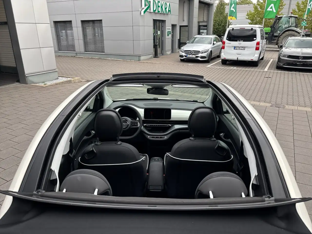 Fiat 500e Cabrio 42kwh *Sitzheizung / Kamera* — معرض صور السيارة 15