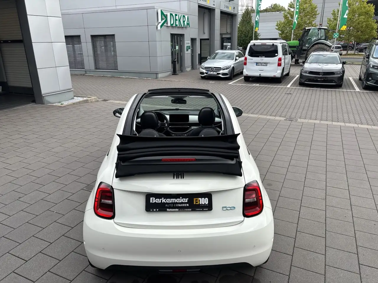 Fiat 500e Cabrio 42kwh *Sitzheizung / Kamera* — معرض صور السيارة 14