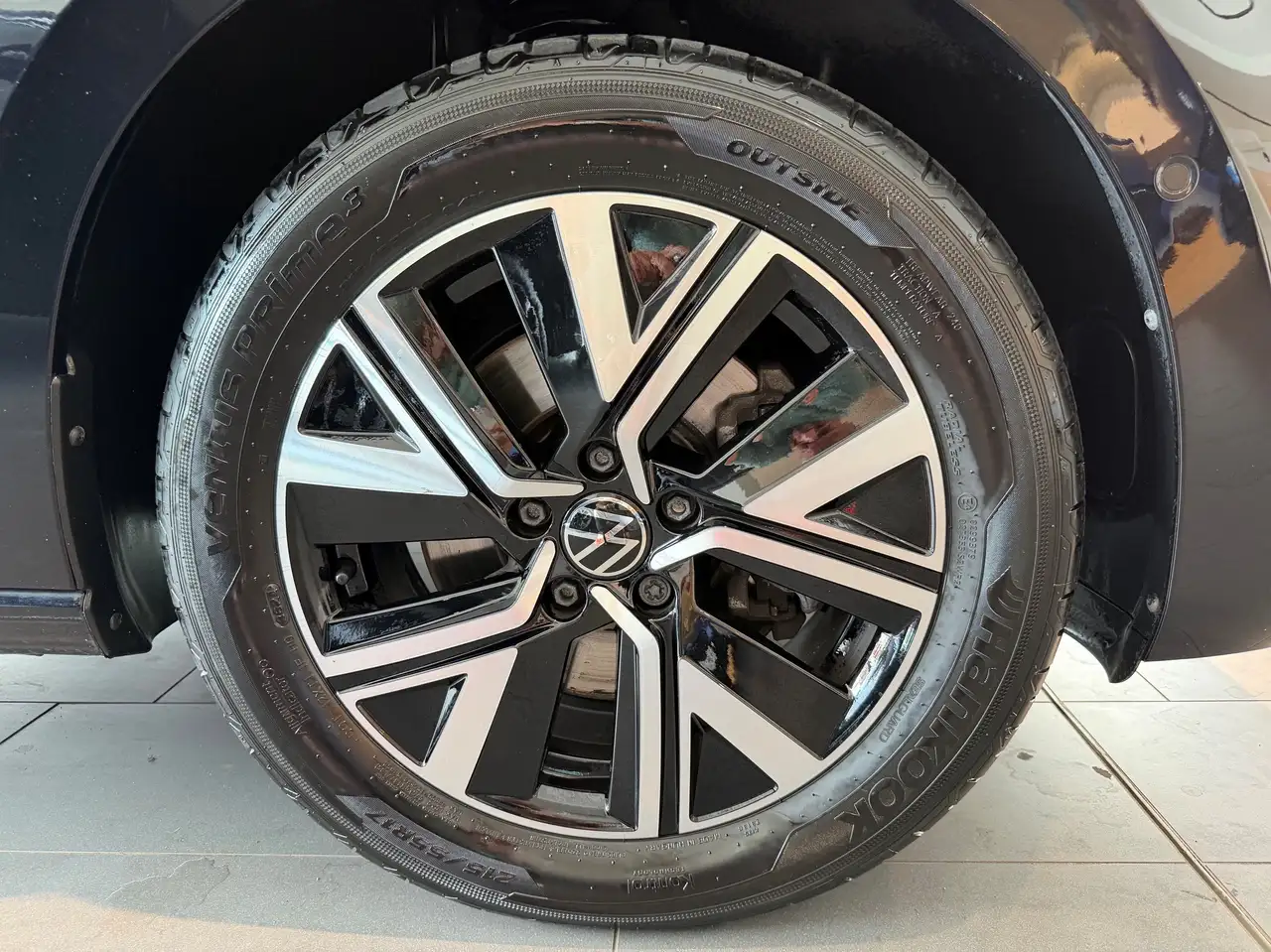 Volkswagen Touran Comfortline BMT/Start-Stopp DAB LED RFK — معرض صور السيارة 24