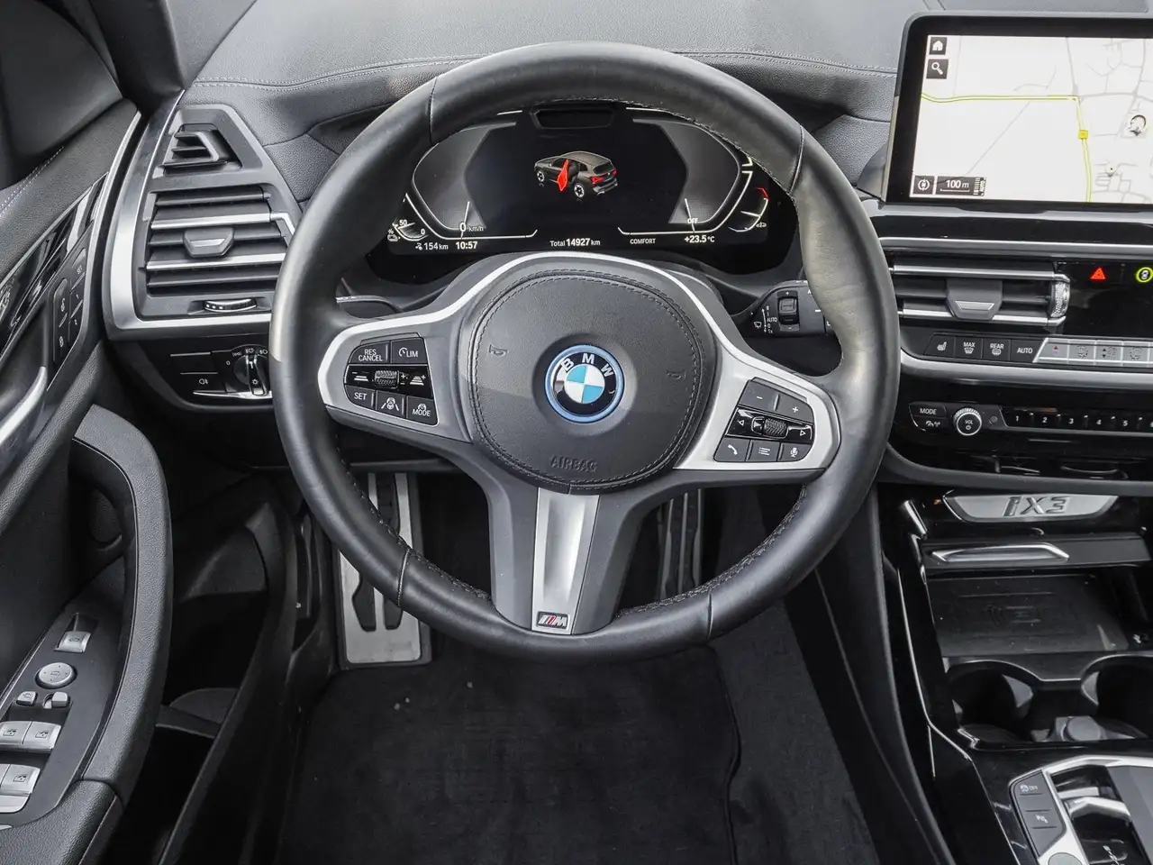 BMW iX3 Inspiring M Sport PANO ACC RFK NAVI LED DAB — Galerie du véhicule 11