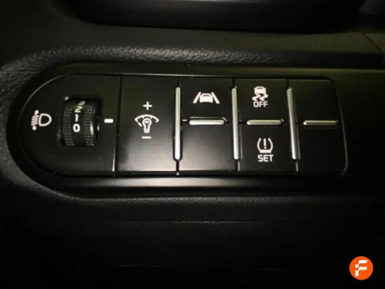 Kia XCeed 1.6 MHEV iMT Drive 100kW (136CV) — معرض صور السيارة 33
