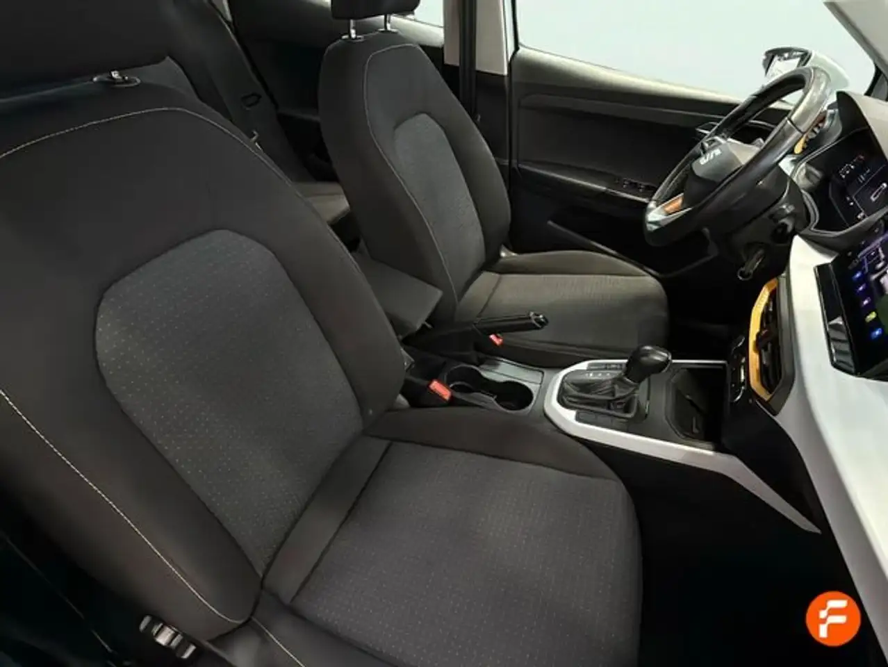 SEAT Arona 1.0 TSI 81kW DSG Style XL — معرض صور السيارة 26