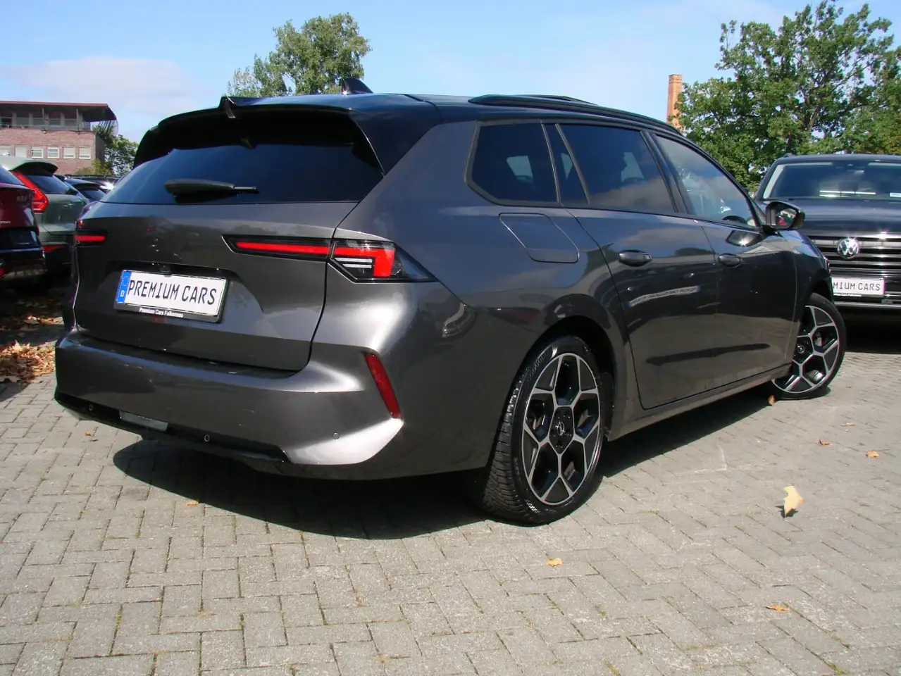 Opel Astra Sports Tourer Ultimate LED Pano HUD ACC 360 — Galería del vehículo 3