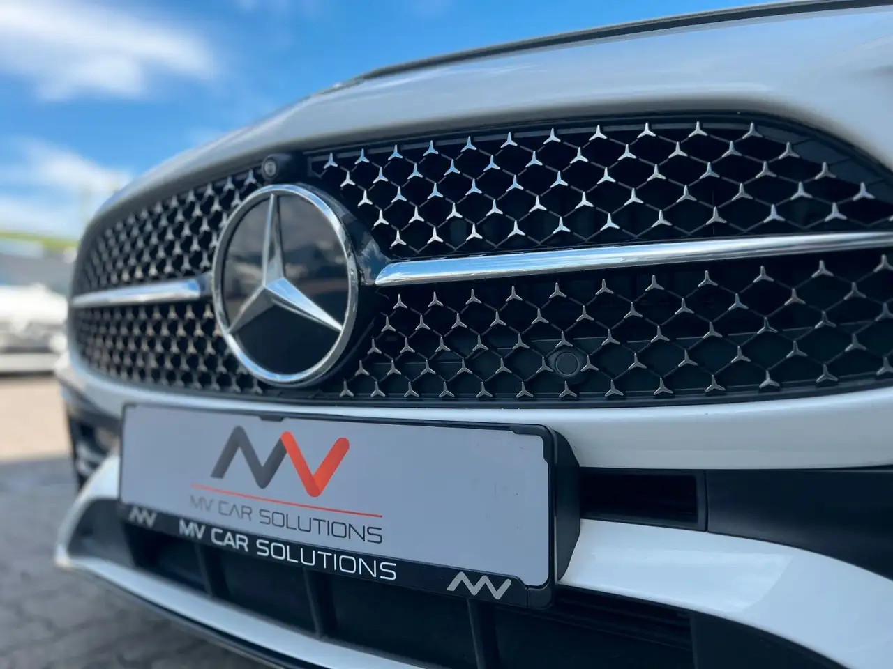 Mercedes-Benz C 200 Limousine AMG Line Night Paket Sportsitze — معرض صور السيارة 29