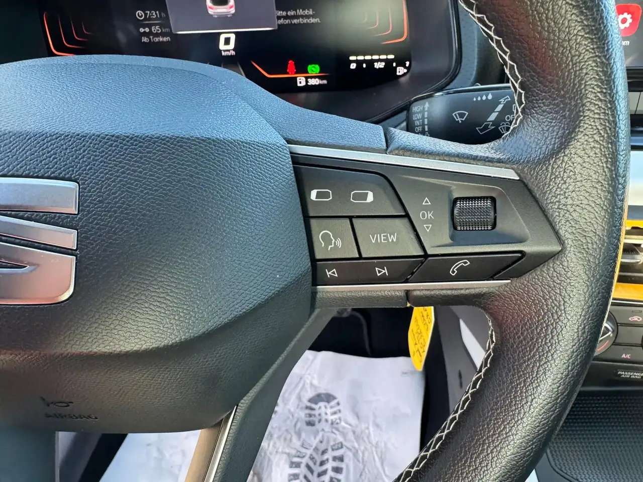 SEAT Arona 1.0 TSI *DSG*STYLE*PDCHI*DAB*TEMPOMAT*FRON — Vehicle gallery 17