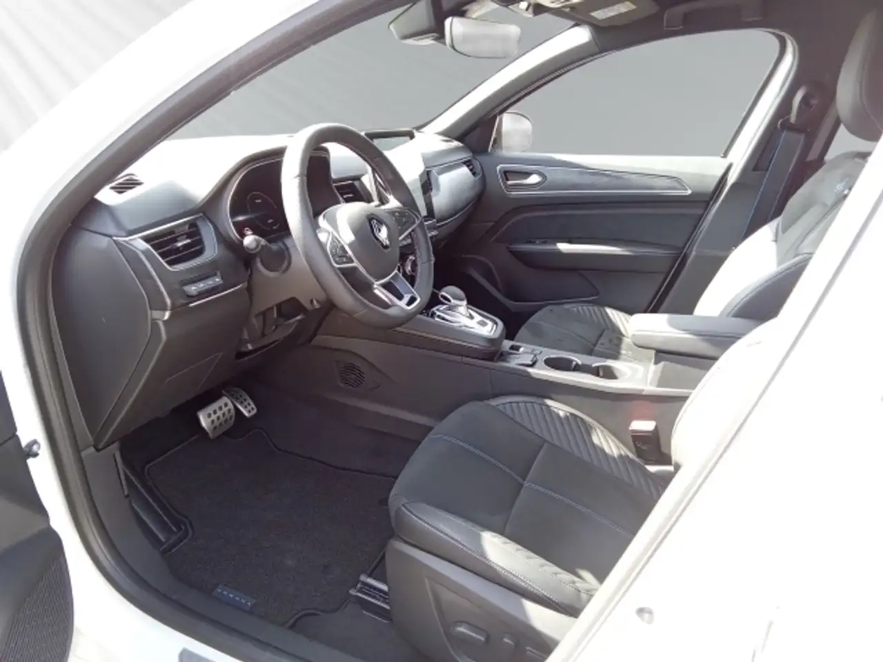 Renault Arkana ESPRIT ALPINE Full Hybrid 145 — معرض صور السيارة 9