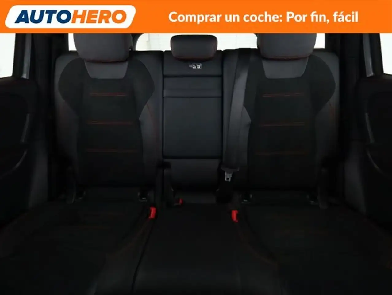 Mercedes-Benz GLB 200 d AMG Line — Galería del vehículo 16
