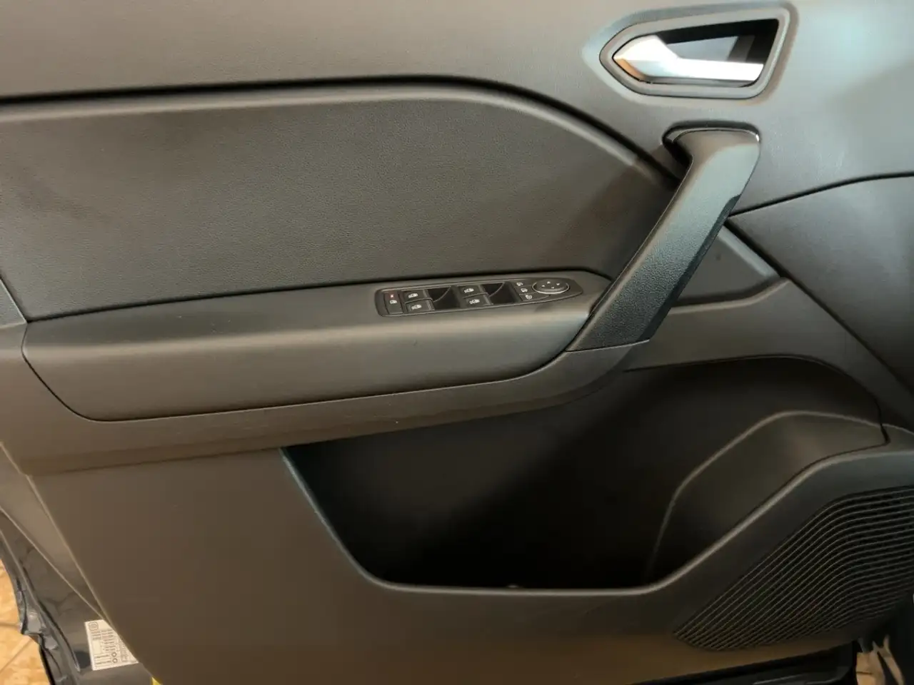 Renault Captur TCe 90 EQUILIBRE Apple CarPlay SHZ KLIMA BT — معرض صور السيارة 14