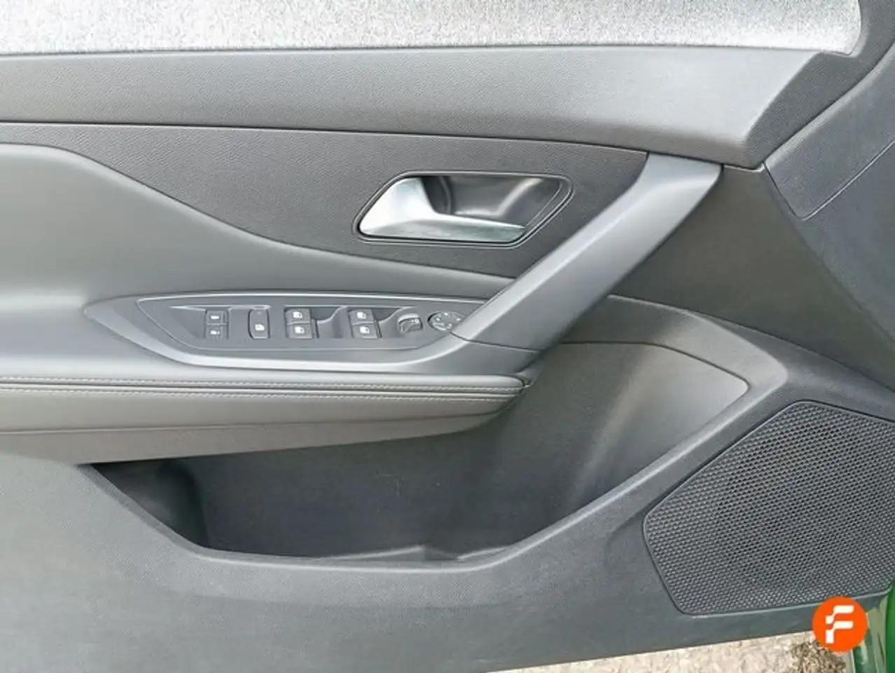 Peugeot 308 1.2 PureTech S&S Active 130 — معرض صور السيارة 23