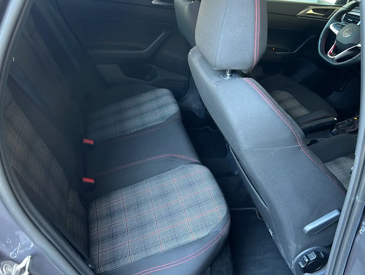 Volkswagen Polo 2.0 TSI GTI DSG*LED*SideAssist*DAB*IQ Drive — Vehicle gallery 22