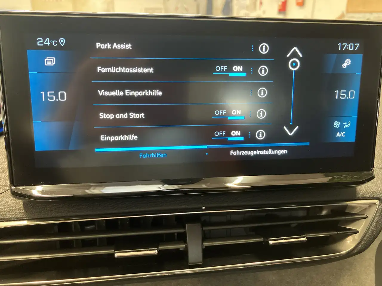 Peugeot 3008 1.2 PureTech 130 GT ACC+LED+Navi+SHZ+360 — Vehicle gallery 11