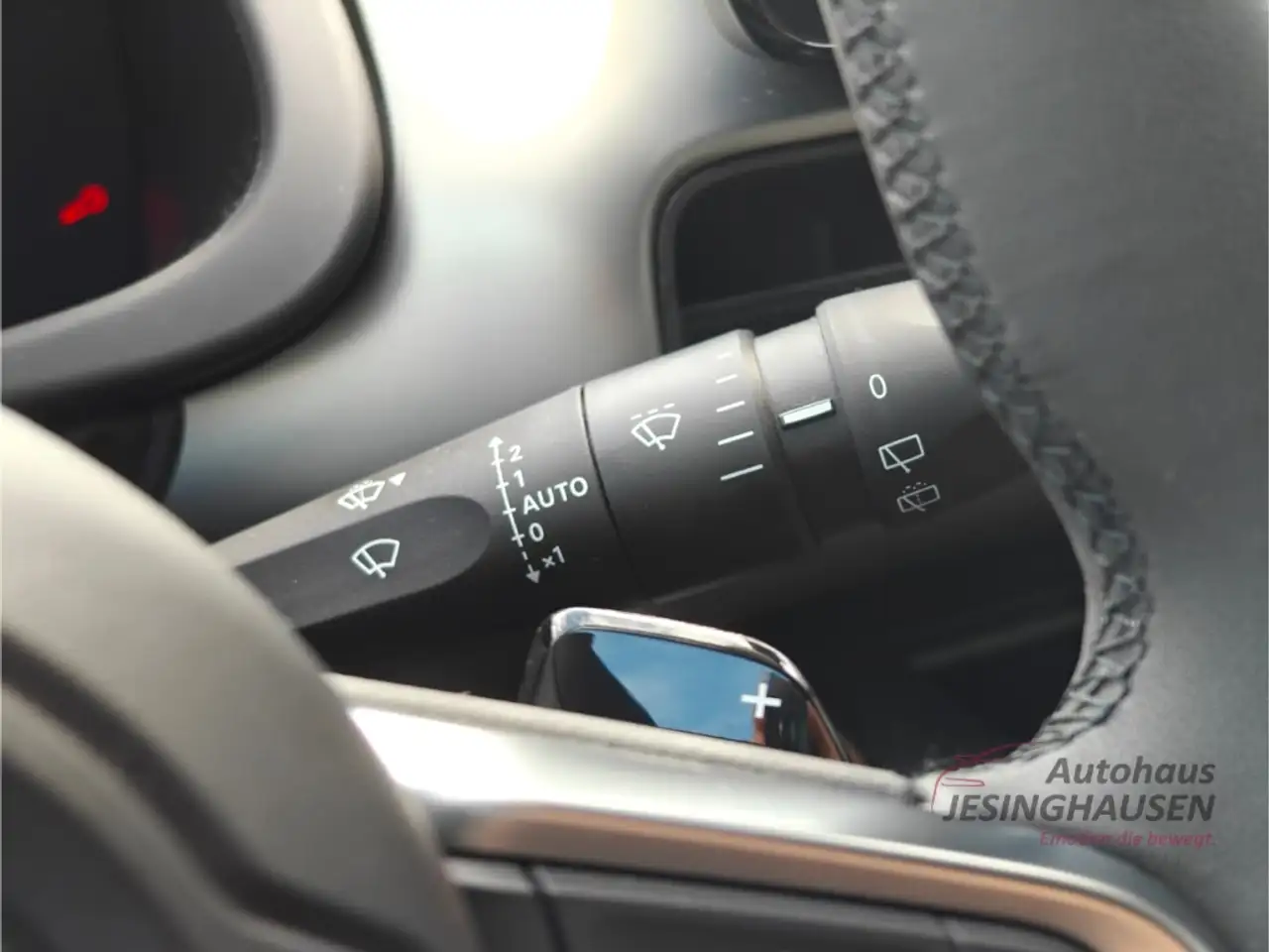 Jeep Avenger Altitude MHEV+WinterP.+ LED+ACC+Apple CarPla+Andro — Galerie du véhicule 24