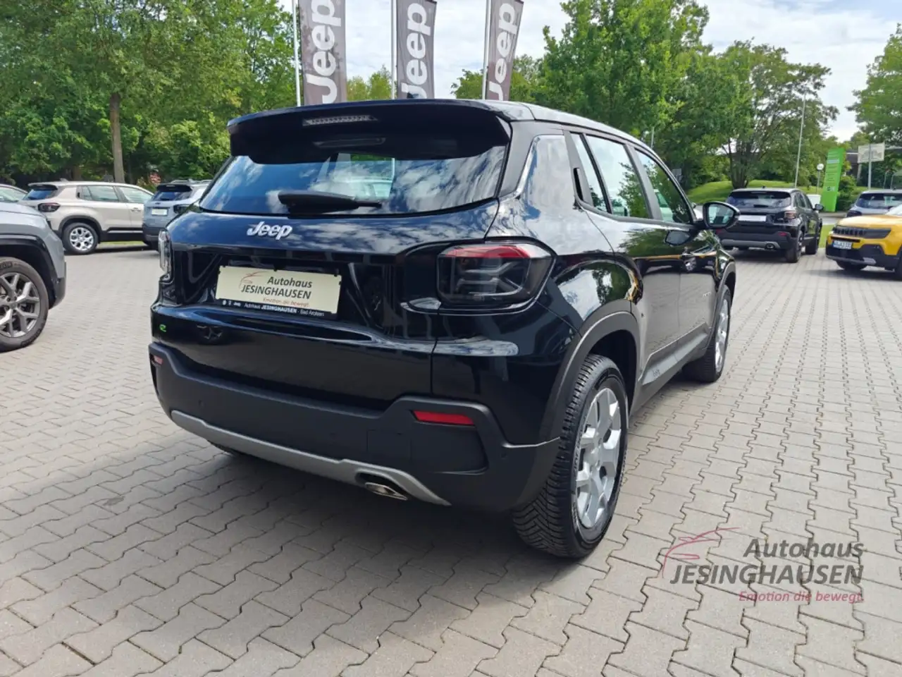 Jeep Avenger Altitude MHEV+WinterP.+ LED+ACC+Apple CarPla+Andro — Galerie du véhicule 5