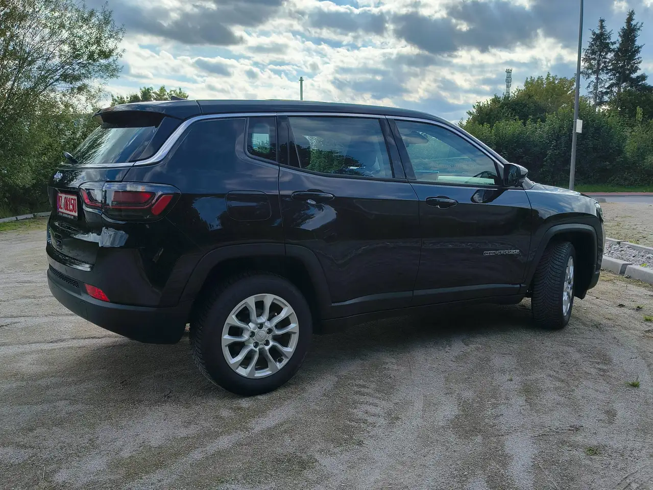 Jeep Compass Altitude Mild-Hybrid FWD Automatik — Galería del vehículo 8