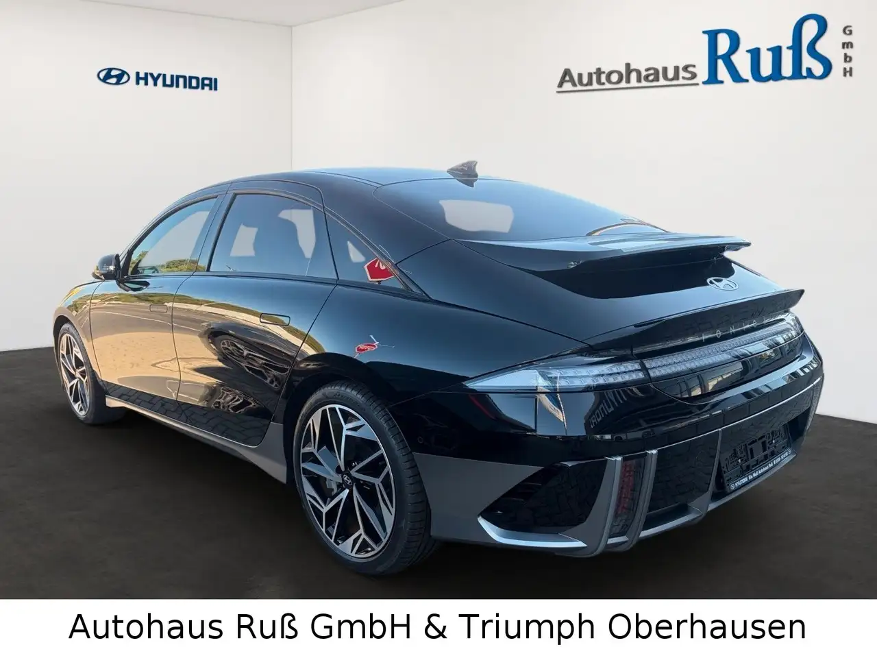 Hyundai IONIQ 6 IONIQ6/TECHNIQ/BOSE/PARK-PAKET/20ZOLL — Vehicle gallery 4