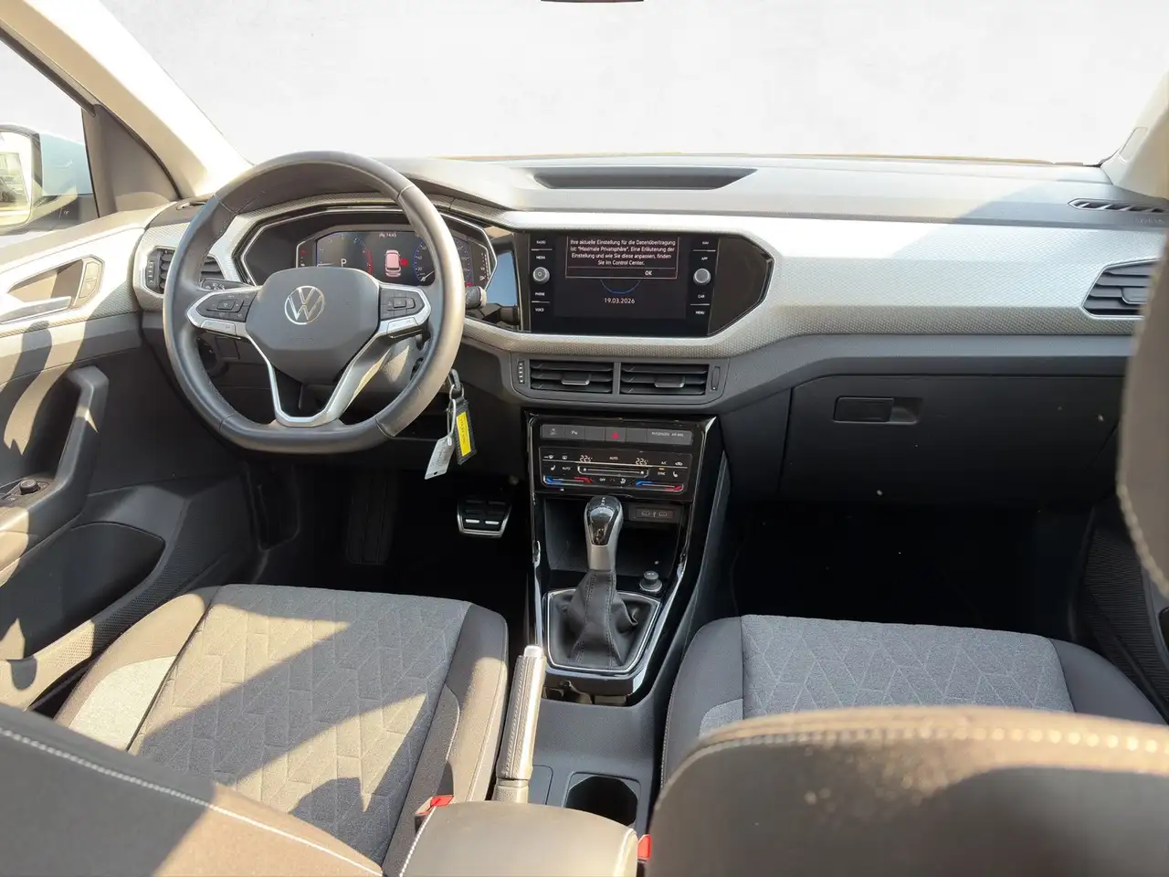 Volkswagen T-Cross Move 1.0 TSI DSG /LED/IQ.Drive/CarPlay — معرض صور السيارة 11