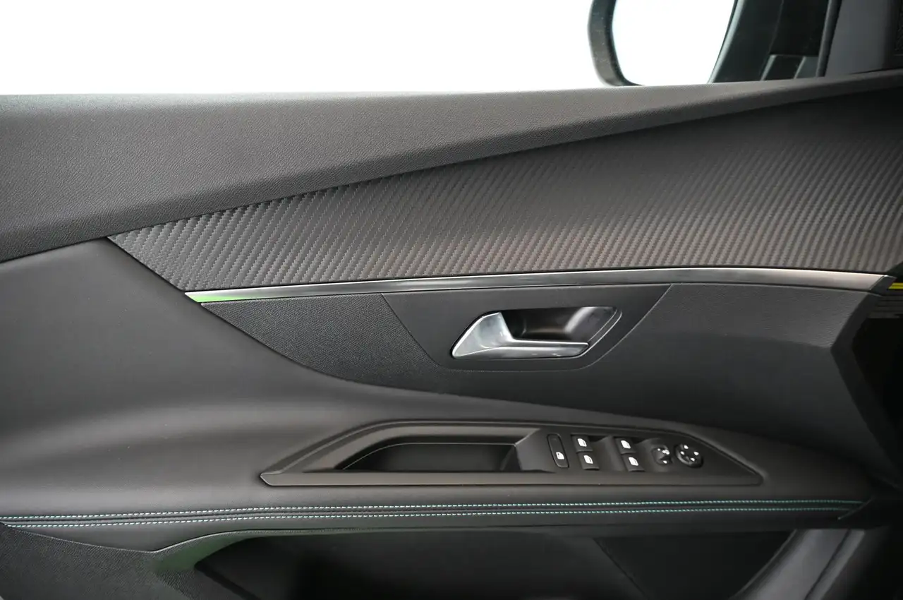 Peugeot 3008 1.6 180 PHEV e-EAT8 Allure-Pack LED/ACC/18 — معرض صور السيارة 29