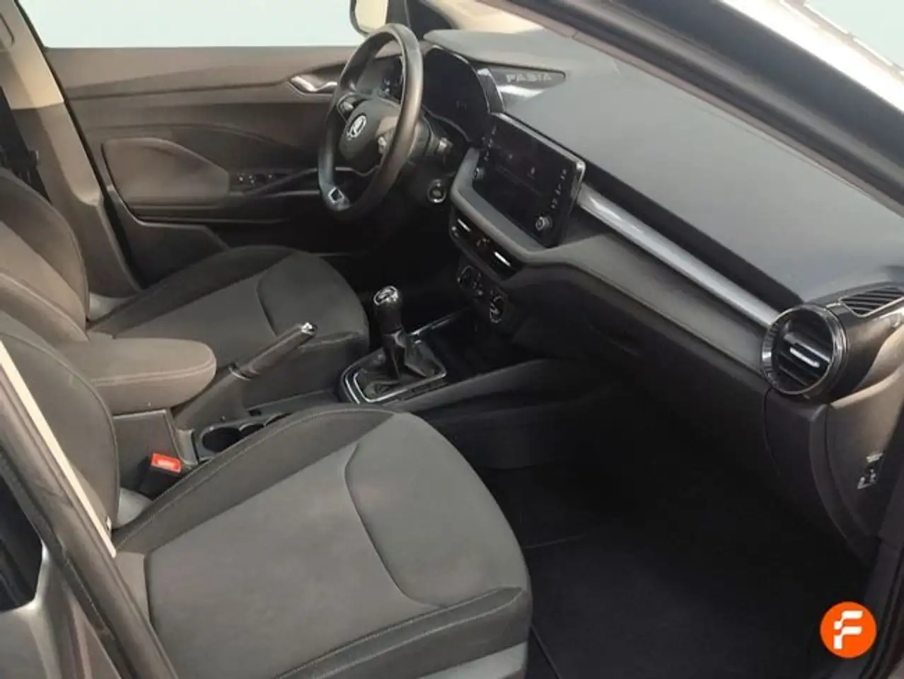 Skoda Fabia 1.0 MPI Selection 59kW — معرض صور السيارة 18