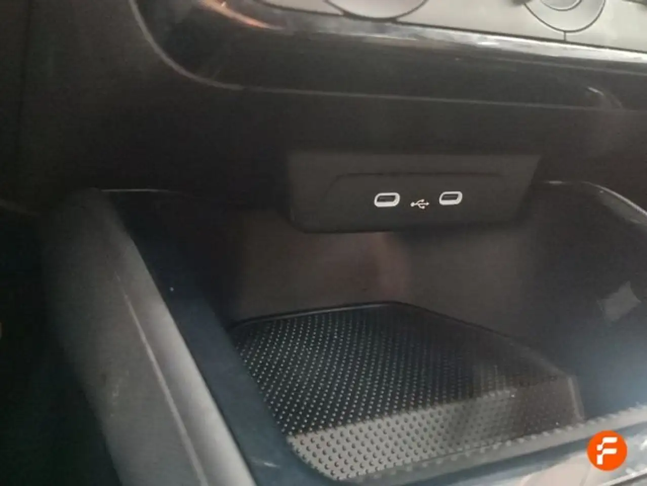 Skoda Fabia 1.0 MPI Selection 59kW — معرض صور السيارة 17