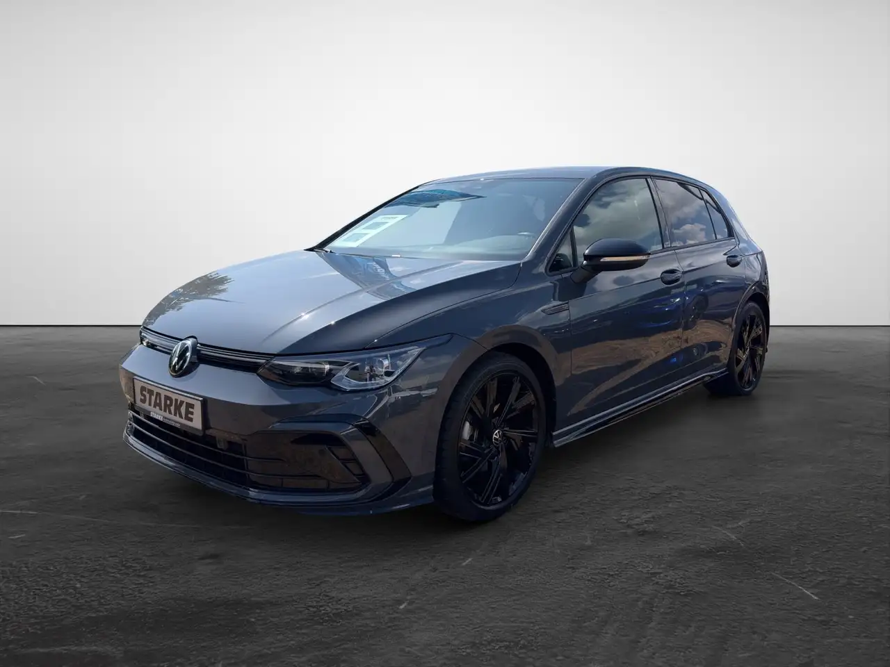 Volkswagen Golf 1.5 eTSI DSG R-Line Black Style — Vehicle gallery 3