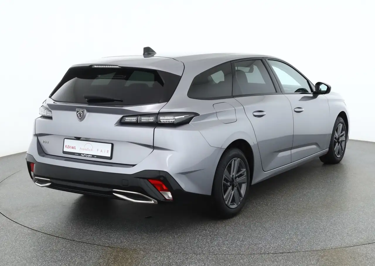 Peugeot 308 SW PureTech 130 Aut. LED ACC Navi — Galería del vehículo 6