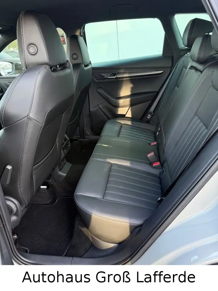 Skoda Karoq Sportline 4x4 RFK VC SHZ Leder — Galería del vehículo 15