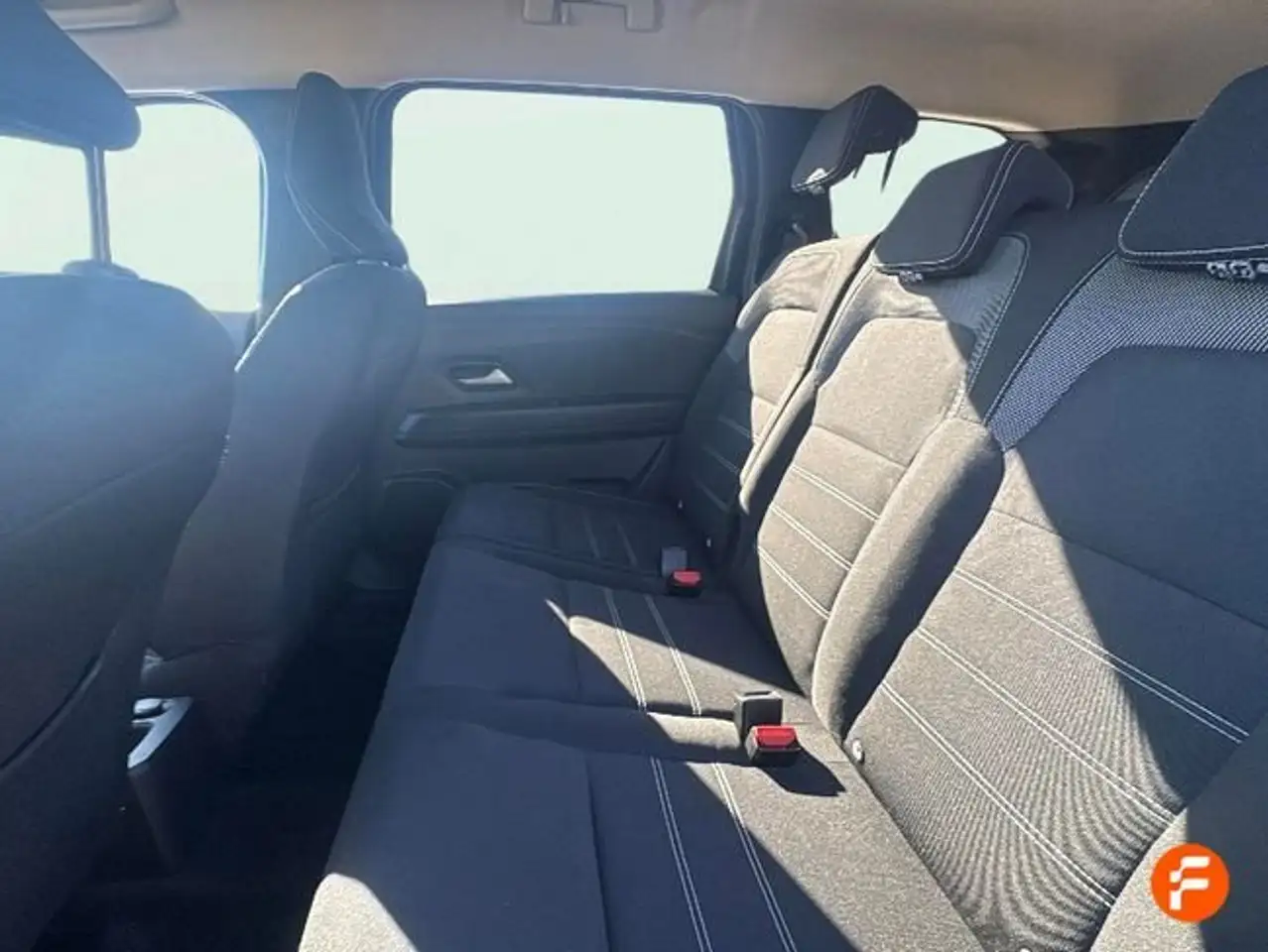 Dacia Jogger 1.0 TCe Expression 81kW 7pl. — معرض صور السيارة 18