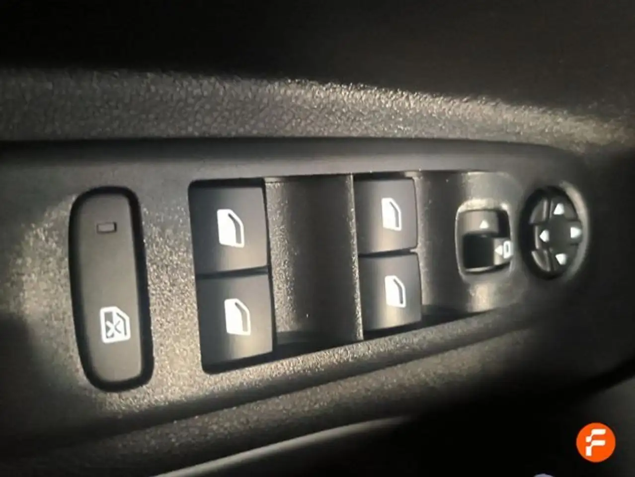 Opel Combo 100 Cv 1.5 Td S/S MT6 €6.4 — معرض صور السيارة 17