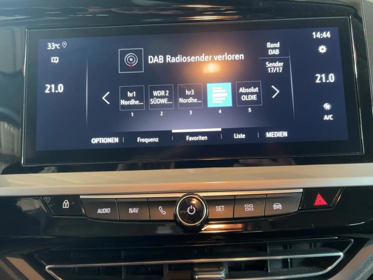 Opel Grandland GS LED+360°KAMERA+NAVI+ALLWETTER — Galería del vehículo 13