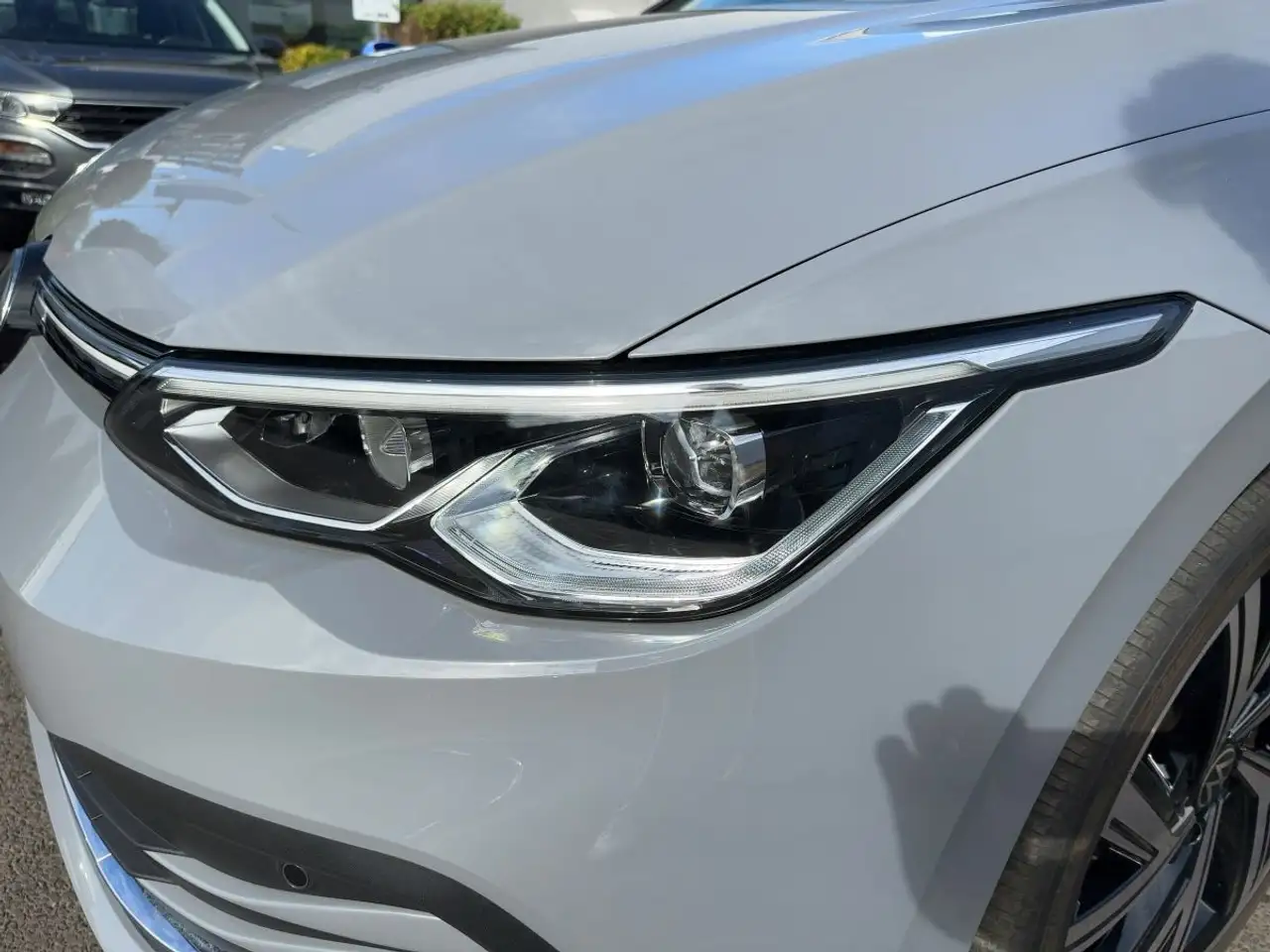 Volkswagen Golf VIII 1.5 TSI Style Navi LED-Plus PDC SHZ — Galería del vehículo 13