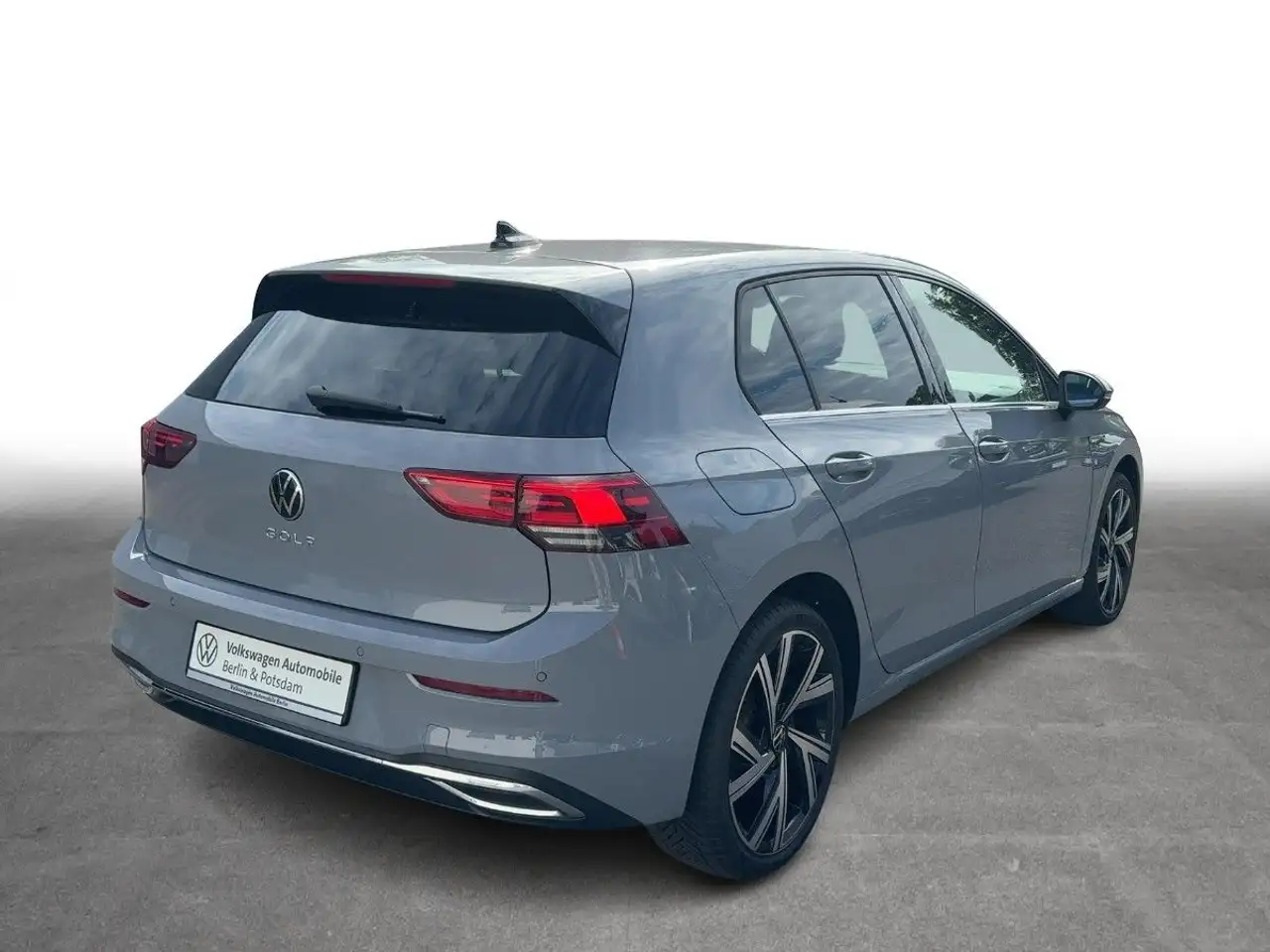 Volkswagen Golf VIII 1.5 TSI Style Navi LED-Plus PDC SHZ — Galería del vehículo 4
