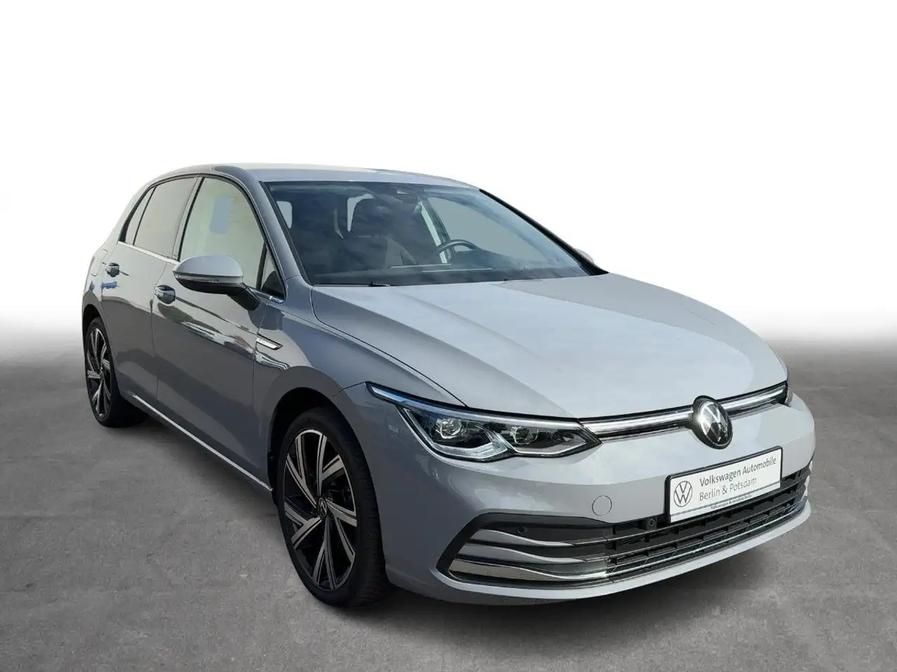 Volkswagen Golf VIII 1.5 TSI Style Navi LED-Plus PDC SHZ — Galería del vehículo 5