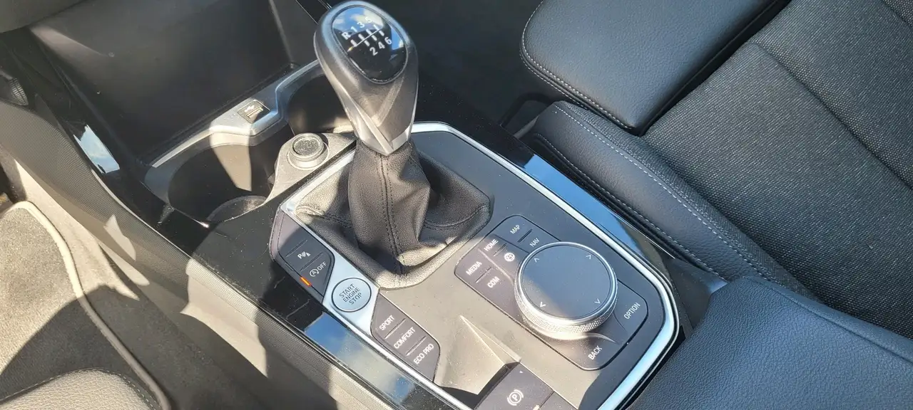 BMW 116 i SPORT LINE LC PROF LED GRA PDC SHZG ACTIVE GUARD — Galerie du véhicule 13