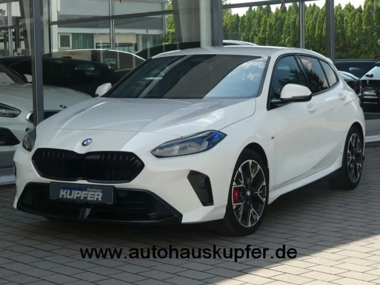 BMW 120 i M Sportpak. PRO Headup°Massage°19Zoll°360° — Vaihingen/Enz