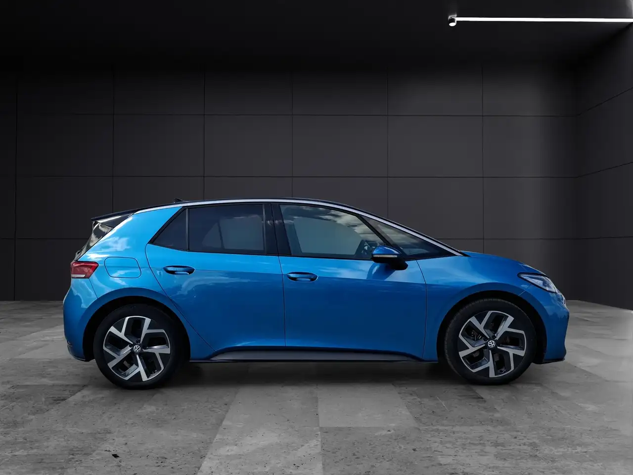 Volkswagen ID.3 Pro Matrix Navi ACC Pano RFK DCC SHZ 19" — معرض صور السيارة 6