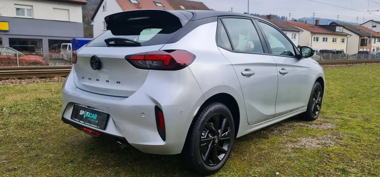 Opel Corsa GS 1.2 Automatik — Galería del vehículo 5